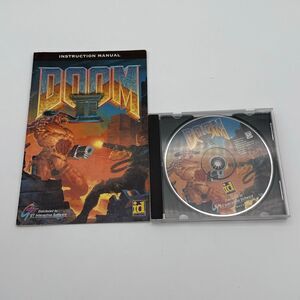 DOOM II PC CD-ROM with Manual 1994 id Software GT Interactive Vintage FPS Game